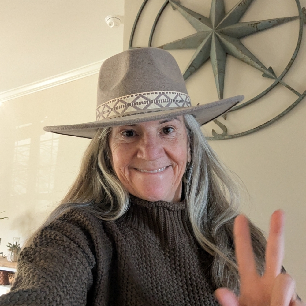 Meet your Posher, Janet